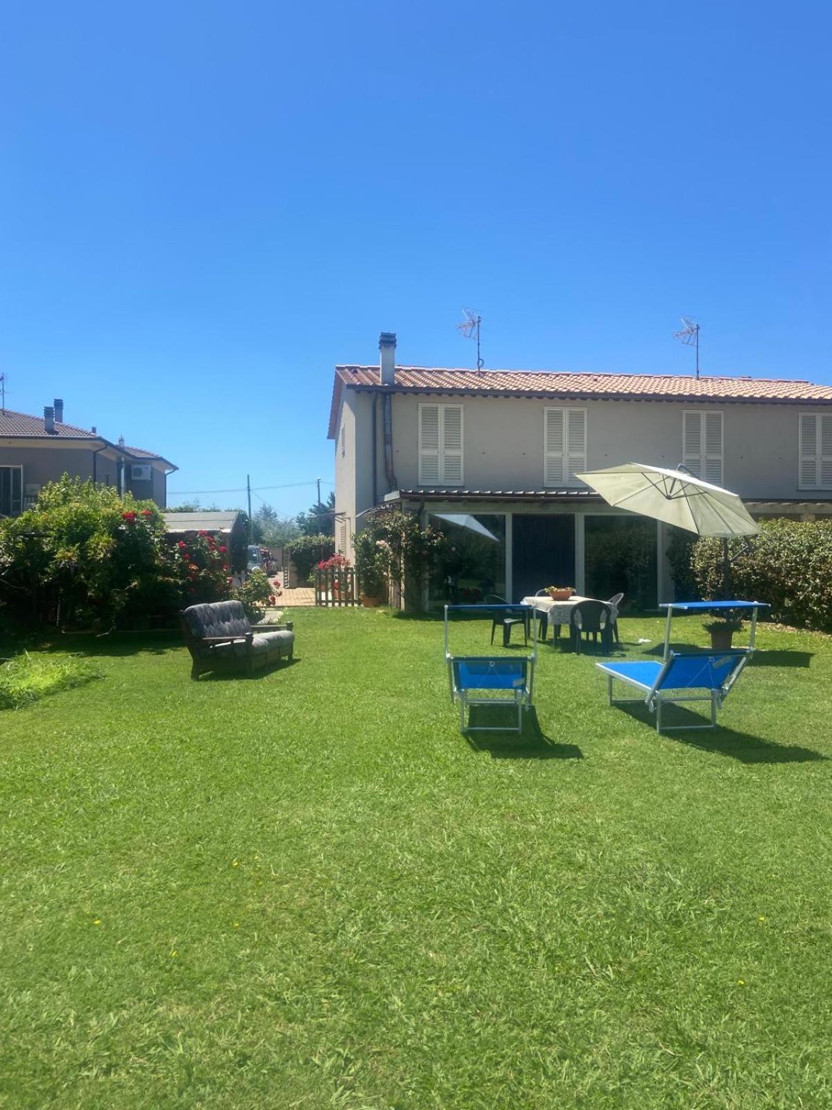 Casa Ariel Villa Lucca Exterior photo
